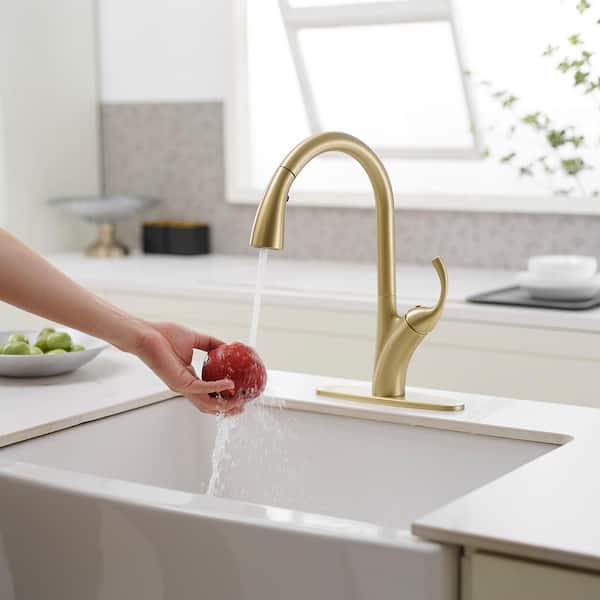 Single Handle Deck Mount Pull Down Sprayer Kitchen Faucet in Brushed Gold