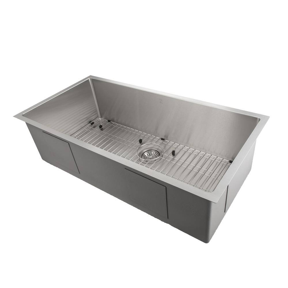 Meribel 33" Stainless Steel Undermount Kitchen Sink with Basket Strainer