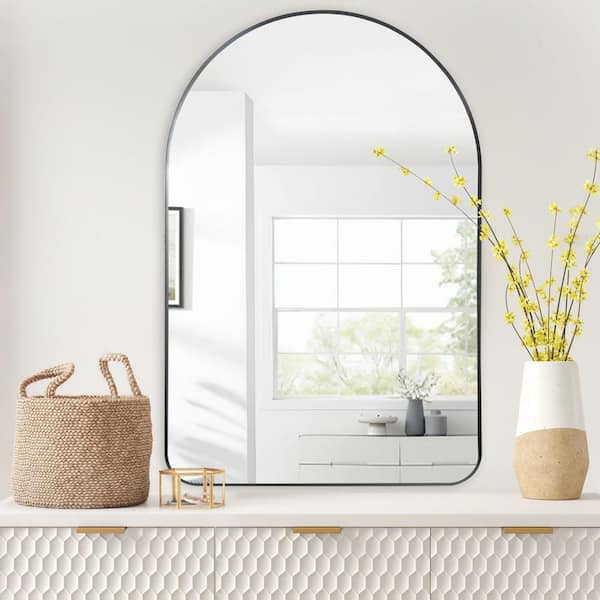 Leyburn 24 in. W x 36 in. H Modern Arched Black Framed Classic Accent Mirror