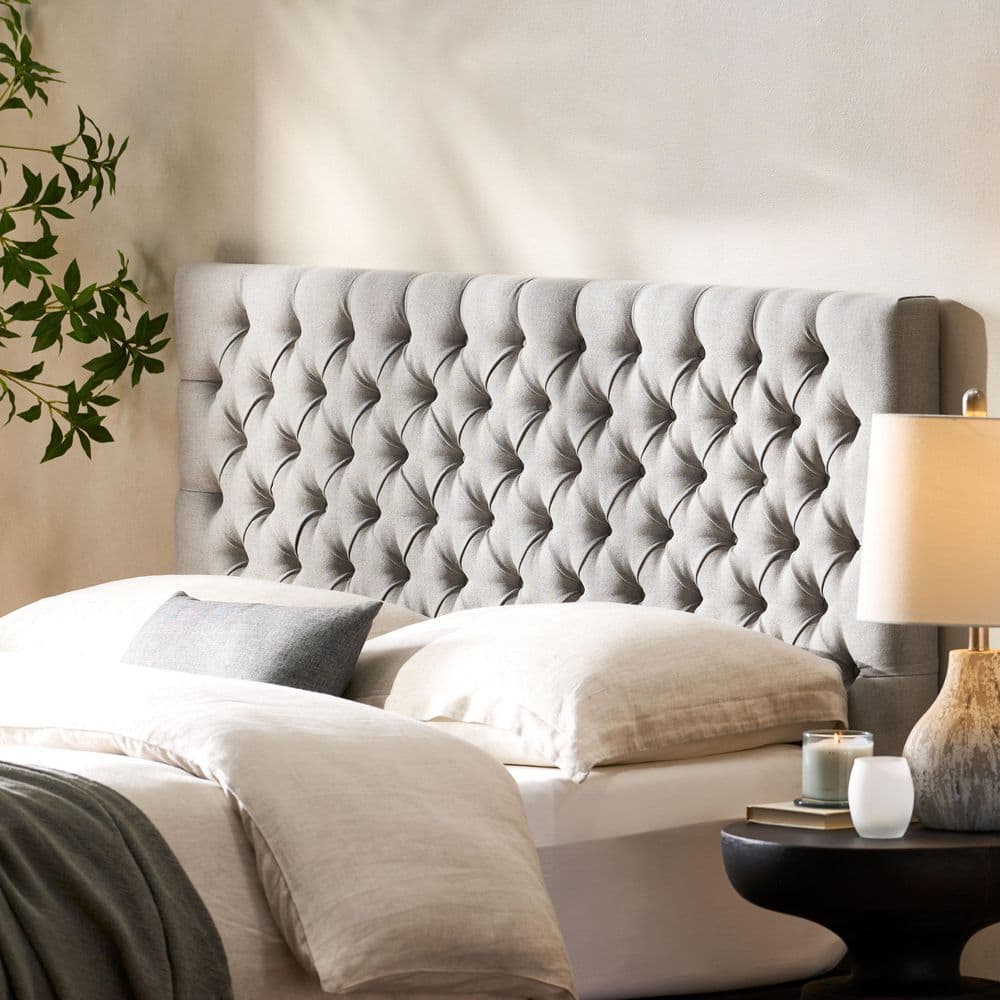 Harper & Bright Designs Light Gray Queen Size Solid Wood Tufted ...