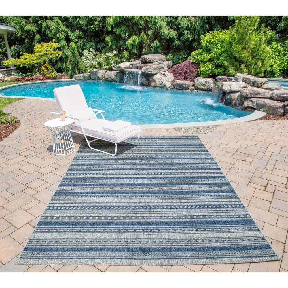Chambray Blue Synthetic Braided 6'7" x 9'6" Easy-Care Area Rug