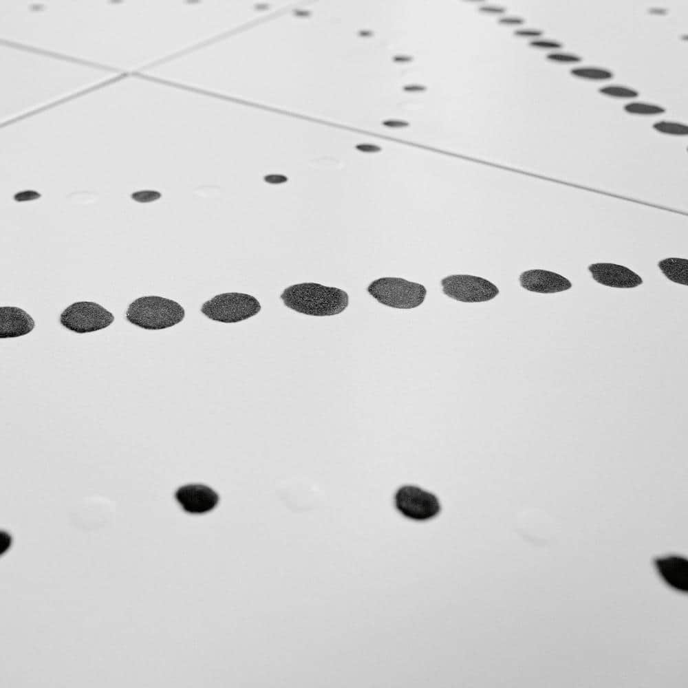 Kenzo 8" x 8" Black and White Porcelain Patterned Tile