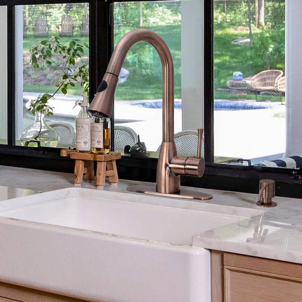 Antique Copper Single Handle Kitchen Faucet with Pull-out Spray