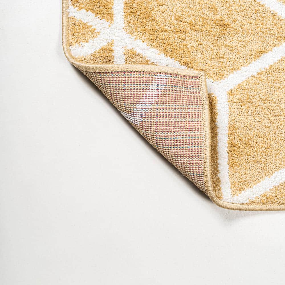 Mid-Century Geometric Gold and White 4' x 6' Area Rug