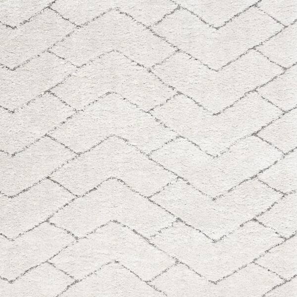 4 ft. x 6 ft. Ivory and Gray Chevron Shag Area Rug