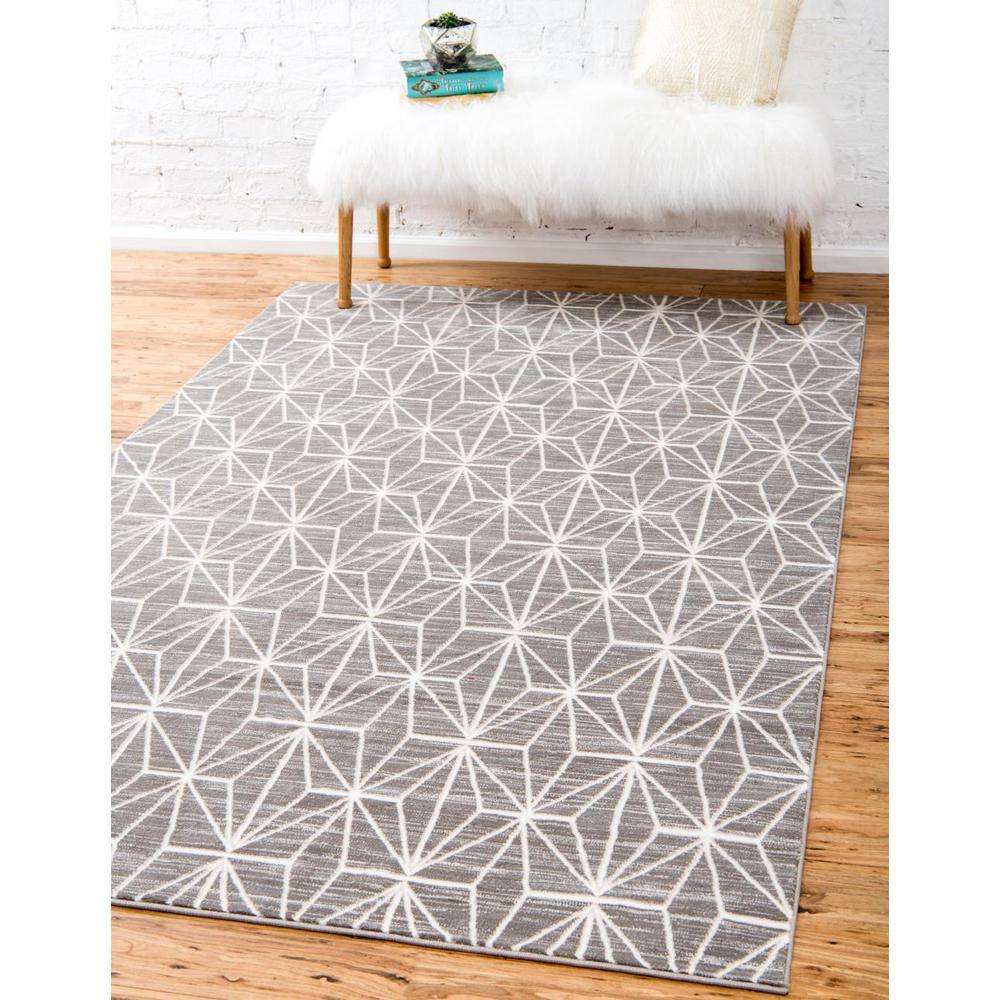 Manhattan Sophisticate Gray Synthetic 9' x 12' Easy-Care Rug