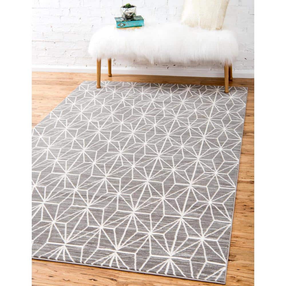 Manhattan Sophisticate Gray Synthetic 9' x 12' Easy-Care Rug