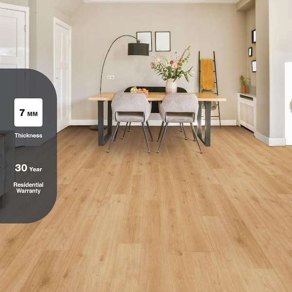 Rockwood Oak 7 mm T x 7.64 in. W Laminate Wood Flooring (24.17 sqft/case)