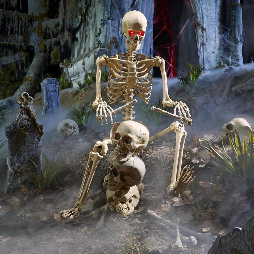Home Accents Holiday 5 FT LED Pose-N-Stay Skeleton
