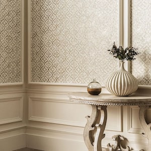 Emporium Collection Cream and Gold Aged Quatrefoil Embossed Metallic Finish Paper Non-Pasted Non-Woven Wallpaper Roll