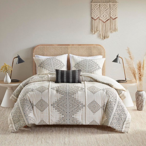 Madison Park Alba 4-Piece Black/Ivory Polyester Full/Queen Comforter Set