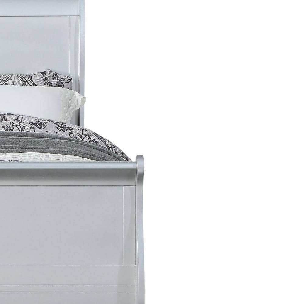 Elegant Gray Queen Upholstered Bed with Tufted Headboard and Storage Drawer