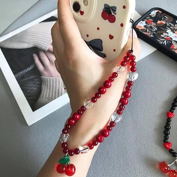 Yichuhaoxi Phone Charm Strap Cute Cell Phone Lanyard Wrist Strap Beaded Camera String Kawaii Accessories for Women 2-59927FPH005