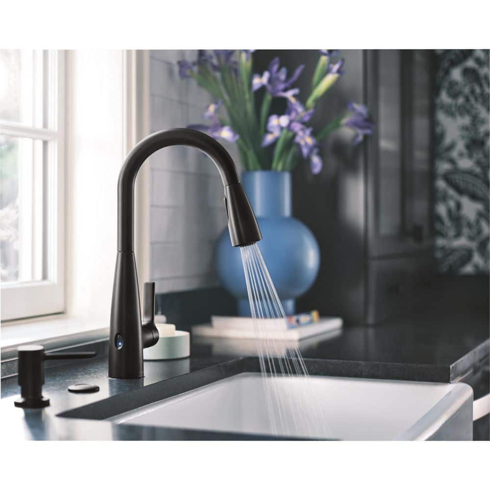 Matte Black Touchless Single-Handle Pull-Down Kitchen Faucet with Spray