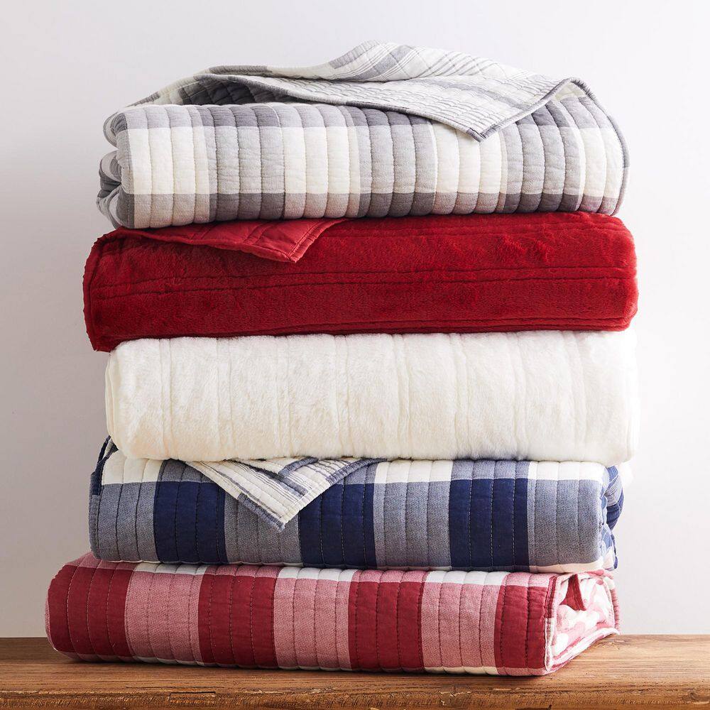 Camden Navy and Cream Cotton Quilted Reversible Throw