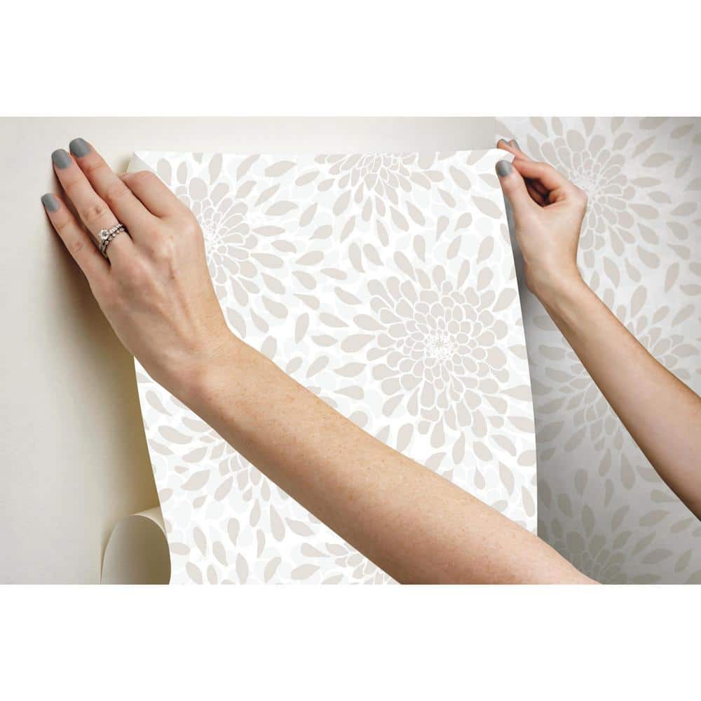 Beige Floral Self-Adhesive Vinyl Peel & Stick Wallpaper Roll