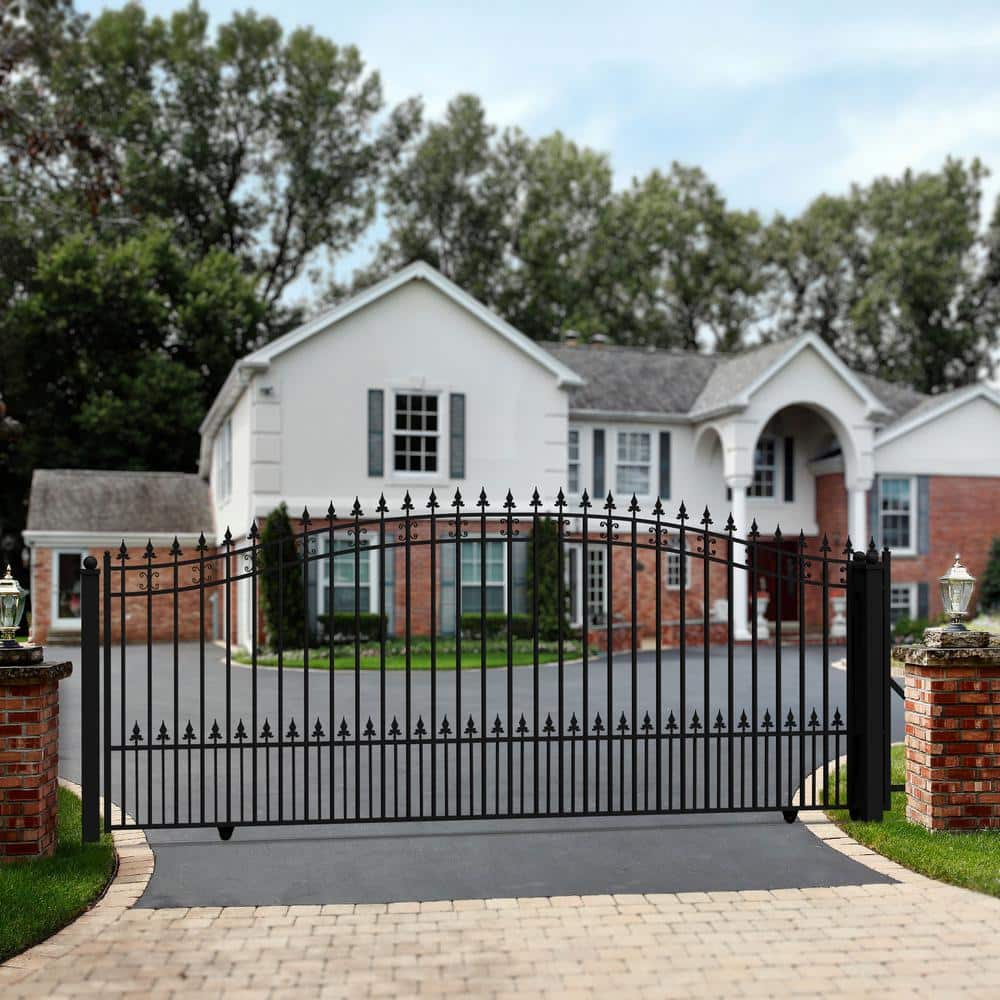 Black Steel Arched Sliding Driveway Gate with Pointed Pickets
