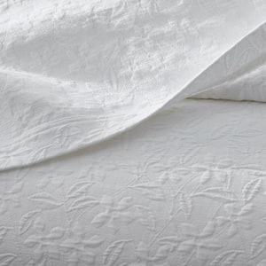 Legends Hotel Leaf Matelasse White Twin Cotton Coverlet