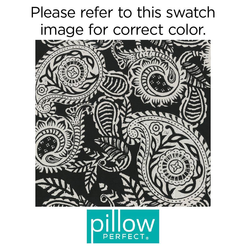 Black and White Paisley Outdoor Lumbar Pillows Set