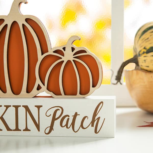 Glitzhome 7.75 in. H Fall Wooden Pumpkin Patch Pumpkins