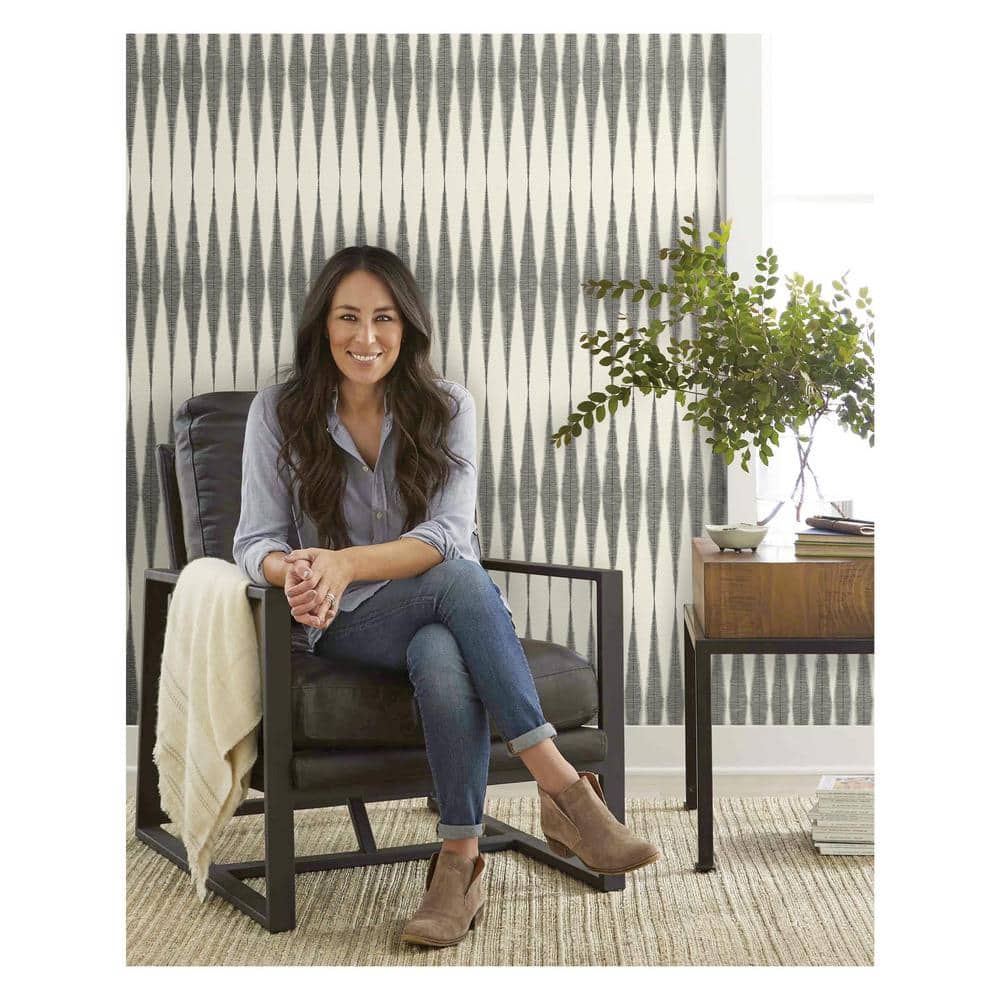 Black and White Geometric Vinyl-Coated Wallpaper