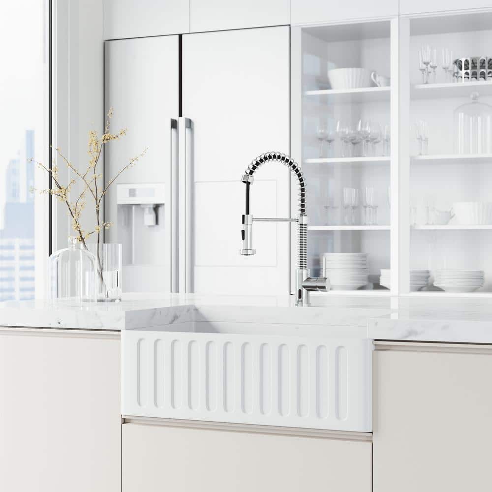Chrome Touchless Pull-Down Kitchen Faucet with Spray