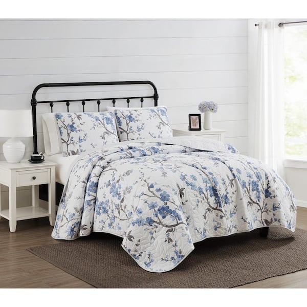 Cannon Kasumi White and Blue Floral Full/Queen Microfiber Quilt Set