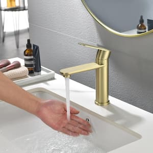 Single-Handle Single Hole Bathroom Faucet in Rust Resist Golden Brushed