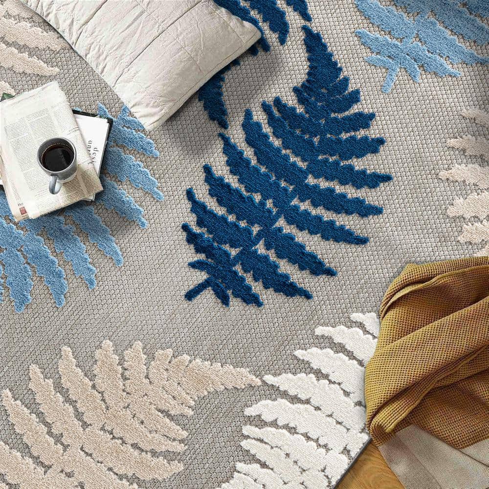 Seville Blue and Beige Floral Synthetic Indoor/Outdoor Rug