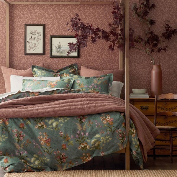 Legends Hotel Blooming Elegance Wrinkle-Free Sateen Duvet Cover