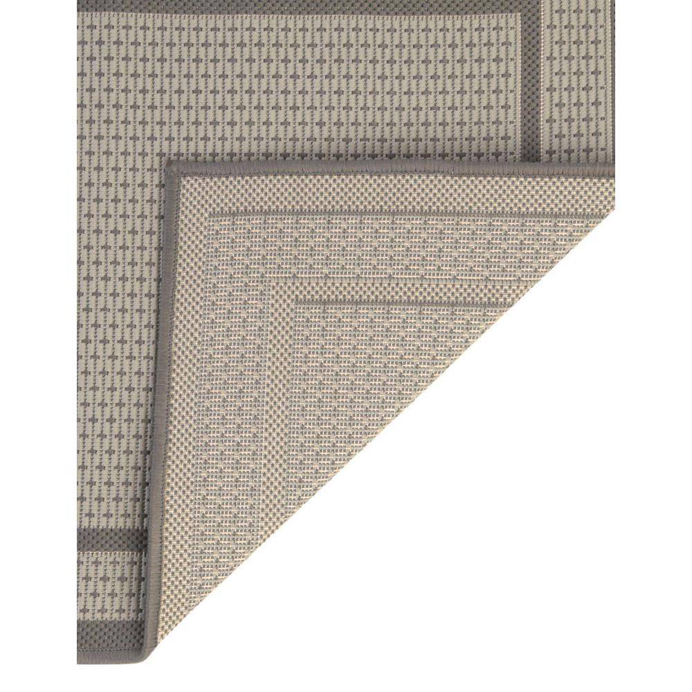 Reversible Easy-Care Gray Synthetic Outdoor Rug 7' x 10'