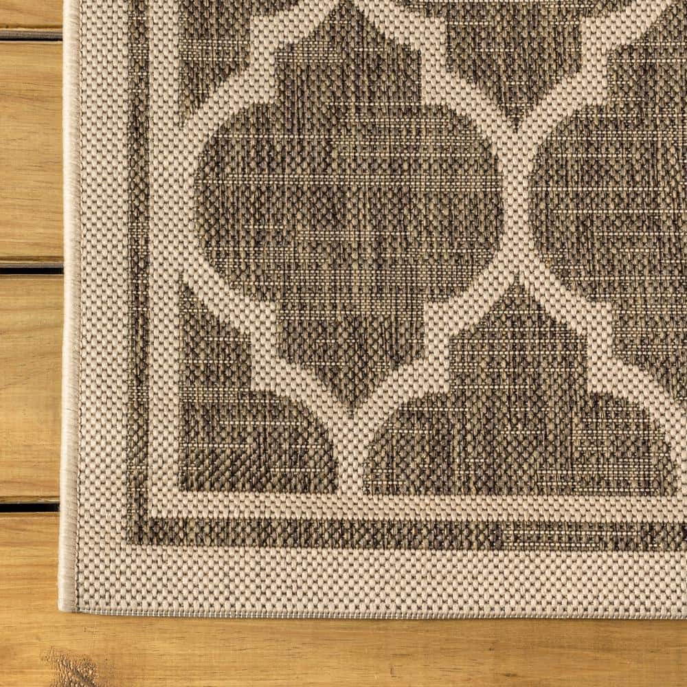 Square Geometric Gray Trellis Flatweave Indoor/Outdoor Rug