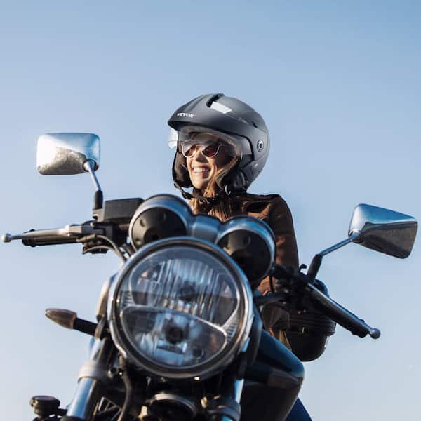 モーターサイクル・ヘルメット 写真集「The Motorcycle Helmet 81W4Ick2LQL._UF350,350_QL80_.jpg