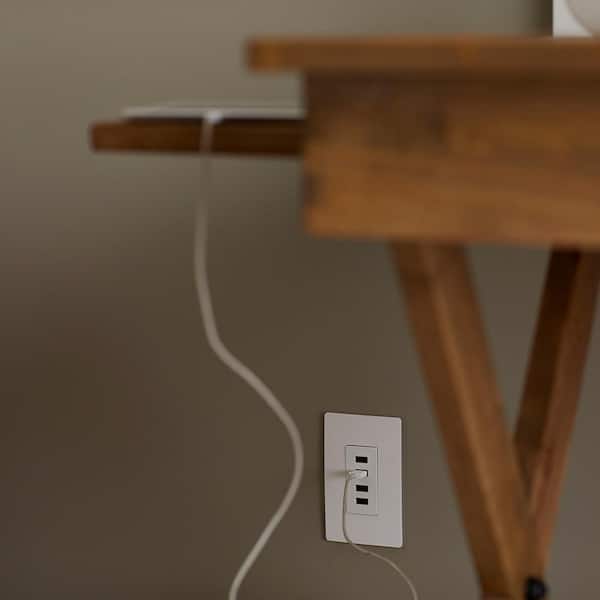 radiant 4.2 Amp Quad USB Decorator Duplex Outlet, White