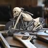 Design Toscano Bone Chillin' Skeleton Motorcycle Novelty Statue