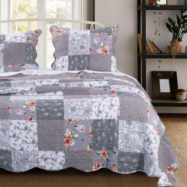Barefoot Bungalow Giulia 3-Piece Full/Queen Quilt Set