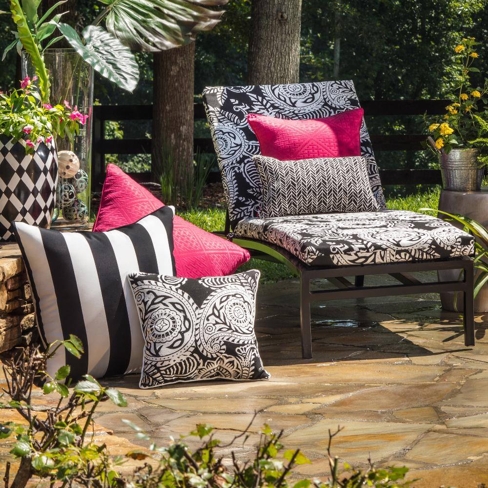 Black and Off-White Herringbone Outdoor/Indoor Square Throw Pillows Set