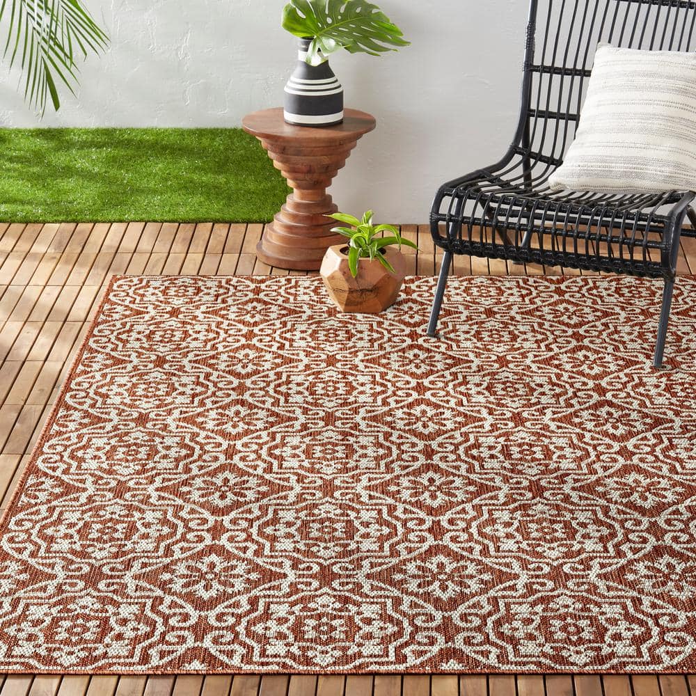 Terracotta Ivory Geometric Medallion Indoor/Outdoor Area Rug 6' x 9'
