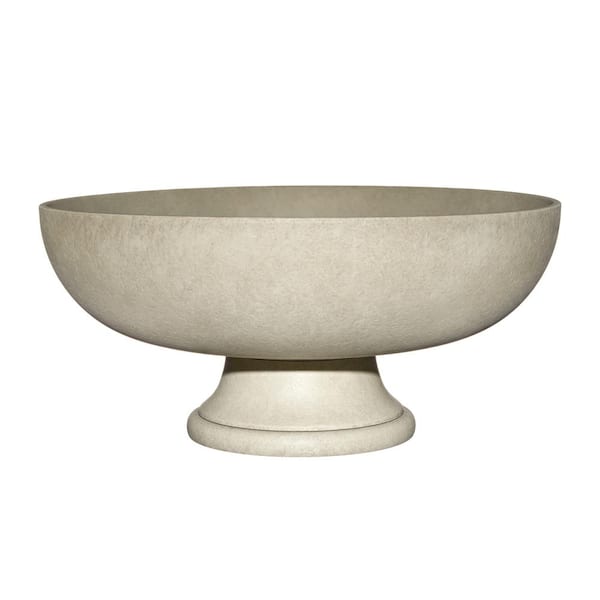 CHG CLASSIC HOME & GARDEN Adare 16 in. Polar White Resin Urn Planter