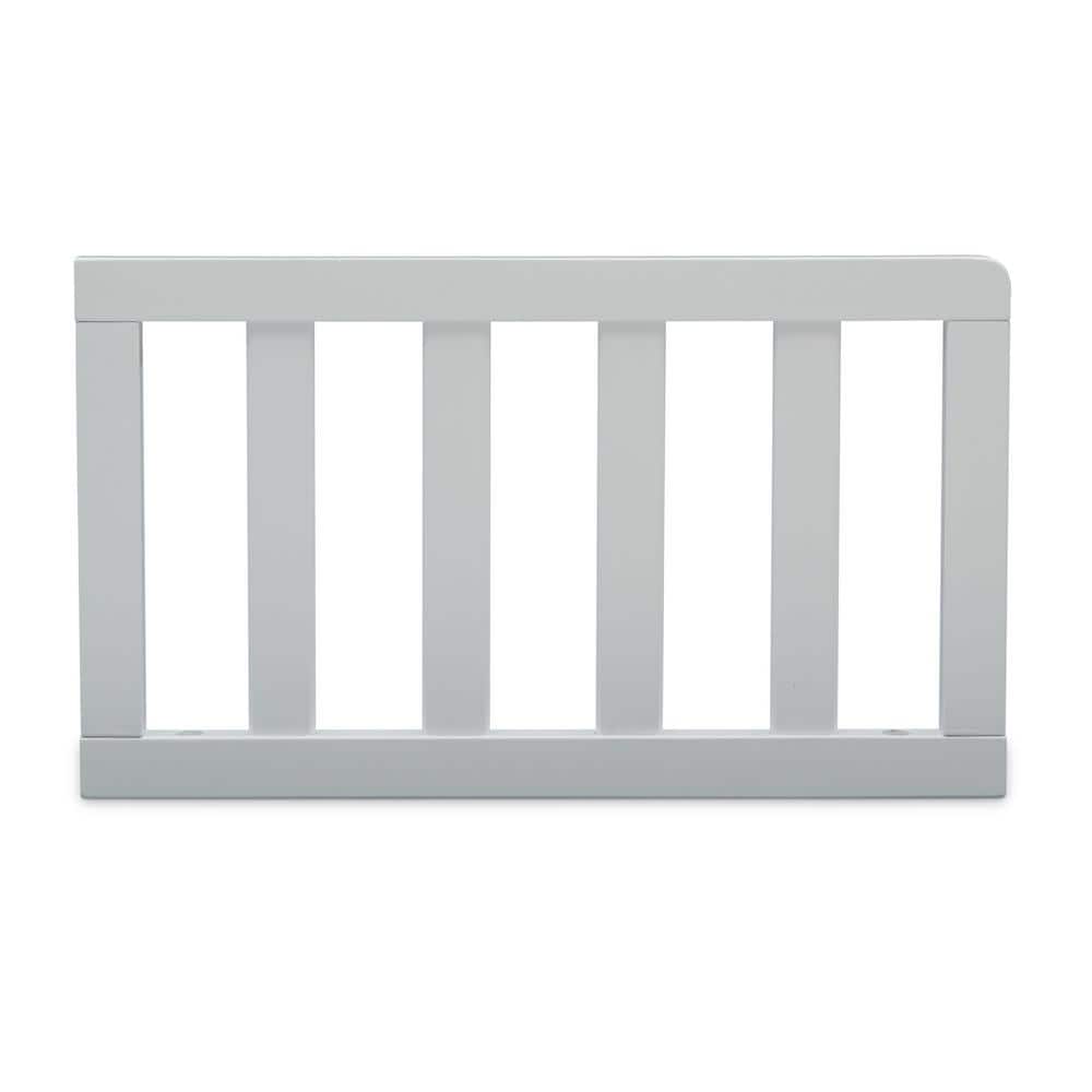 https://images.thdstatic.com/productImages/f72bd1a9-ee89-42b2-b71c-3bb4ea839706/svn/bianca-white-delta-children-kids-beds-0080-130-64_1000.jpg