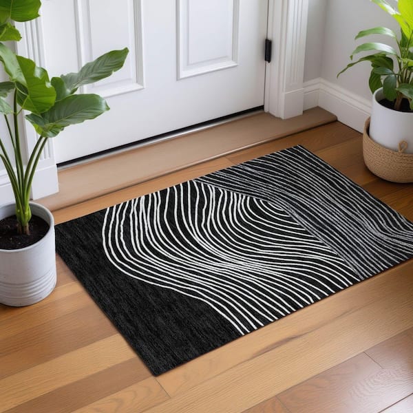 Chantille Machine Washable Indoor/Outdoor Abstract ACN2350 Black 2 ft. x 3 ft. Accent Rug