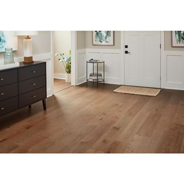 Pergo Defense+ Hadlock Harbor Oak 3/8 in. T x 7.5 in. W Click Lock Engineered Hardwood Flooring (1104.3 sq.ft./pallet)
