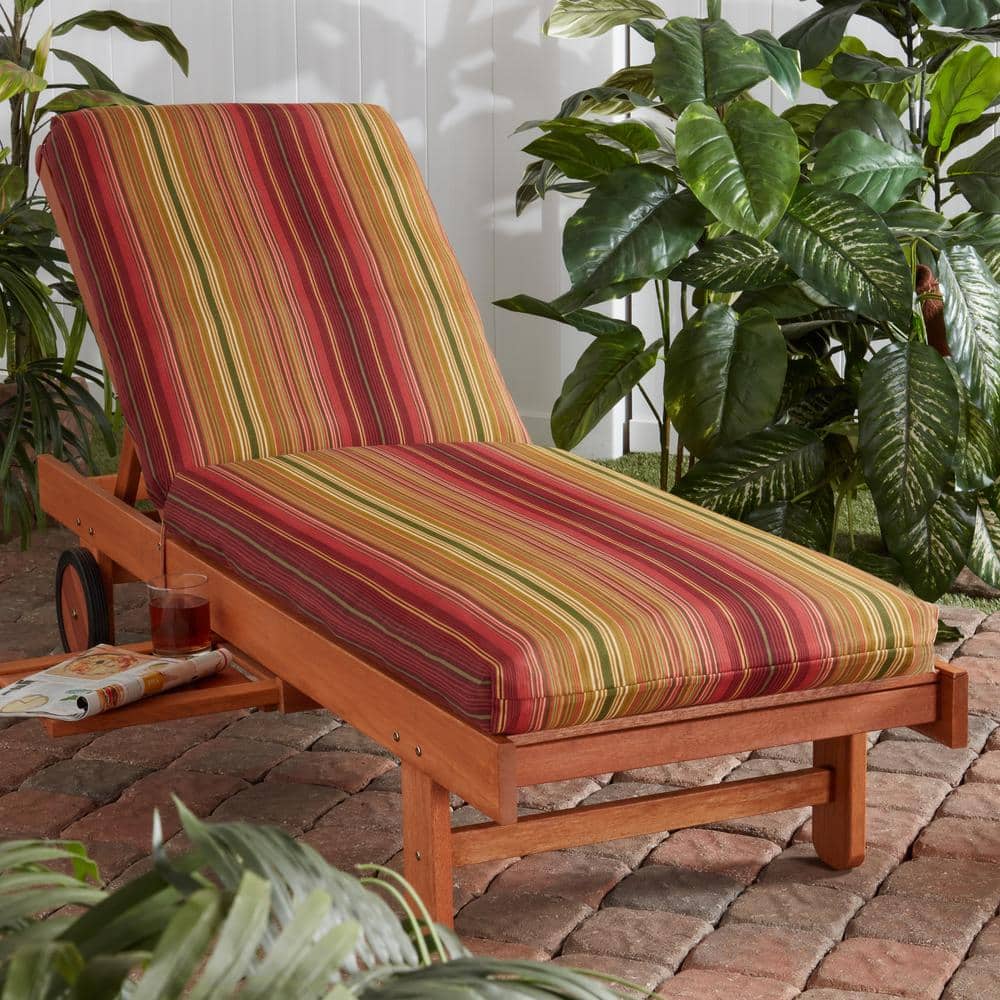 Kinnabari Stripe Red and Green Outdoor Chaise Lounge Cushion