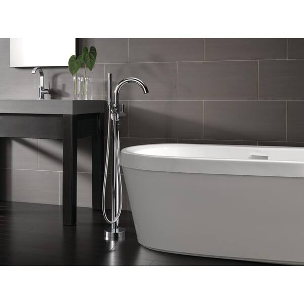 Synergy 68 in. x 36 in Soaking Bathtub with Center Drain in White