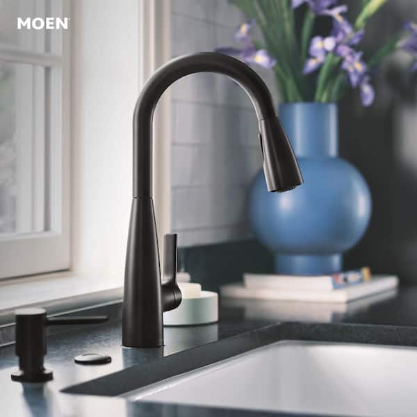 Haelyn Matte Black 15.93 in. H Pull Down Sprayer Kitchen Faucet with 360 Degree Spout Swivel and Power Boost
