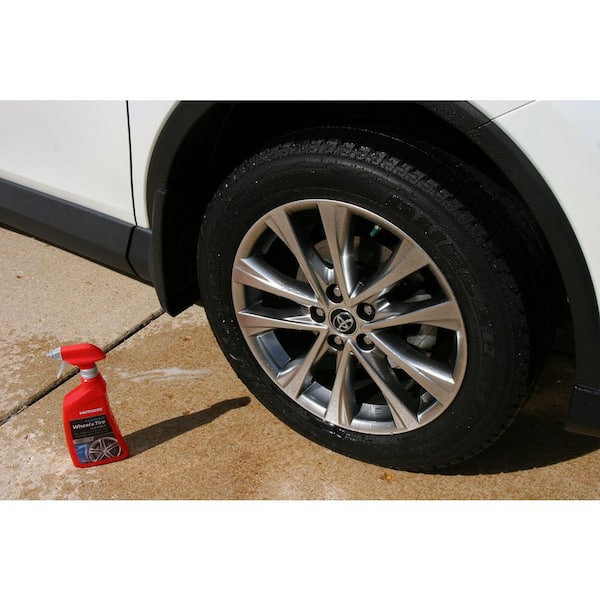 Mothers 24 oz. Ultimate Hybrid Ceramic Detailer Spray + 24 oz. Foaming Wheel and Tire Cleaner Spray Car Cleaning Kit