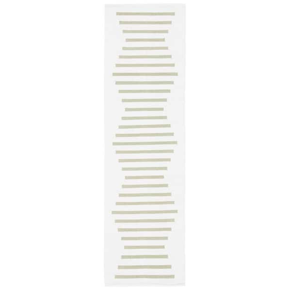 SAFAVIEH Montauk Ivory/Light Green 2 ft. x 8 ft. Chevron Lines Runner Rug