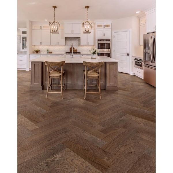 CENTURY FLOORING Bryson Red Oak Solid Herringbone 3/4 in. T x 3.25 in. W Solid Hardwood Flooring (16.50 sq.ft./case)