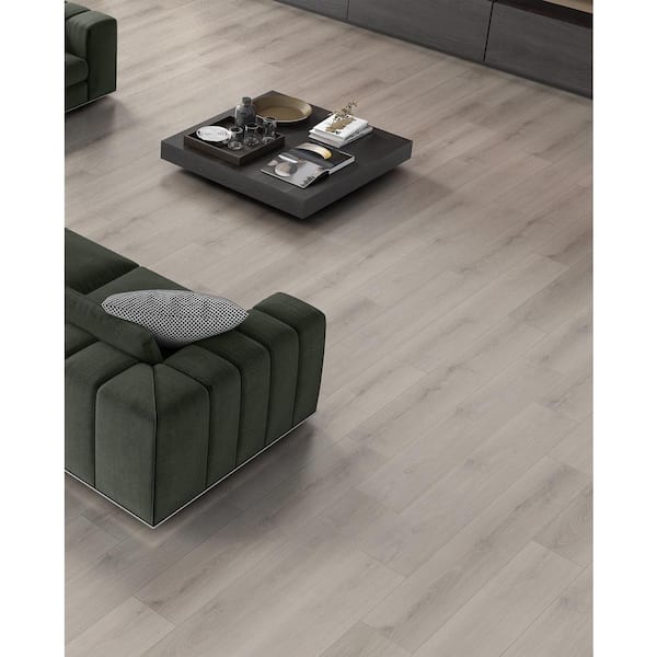 Willow Creek Tan Oak 14 mm T x 8 in. W Waterproof Laminate Wood Flooring (13.28 sq. ft/case)