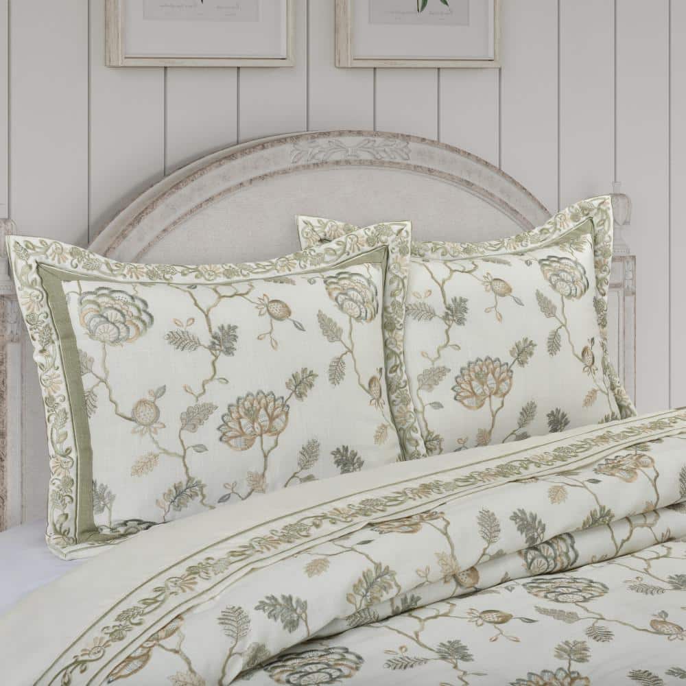 Navy Organic Microfiber Queen Comforter Set with Graphic Detail